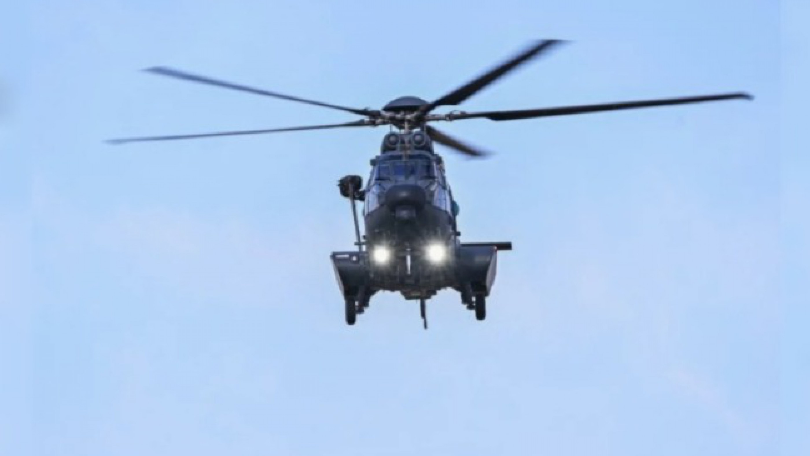 Desapareció un helicóptero con ocho personas a bordo en Indonesia