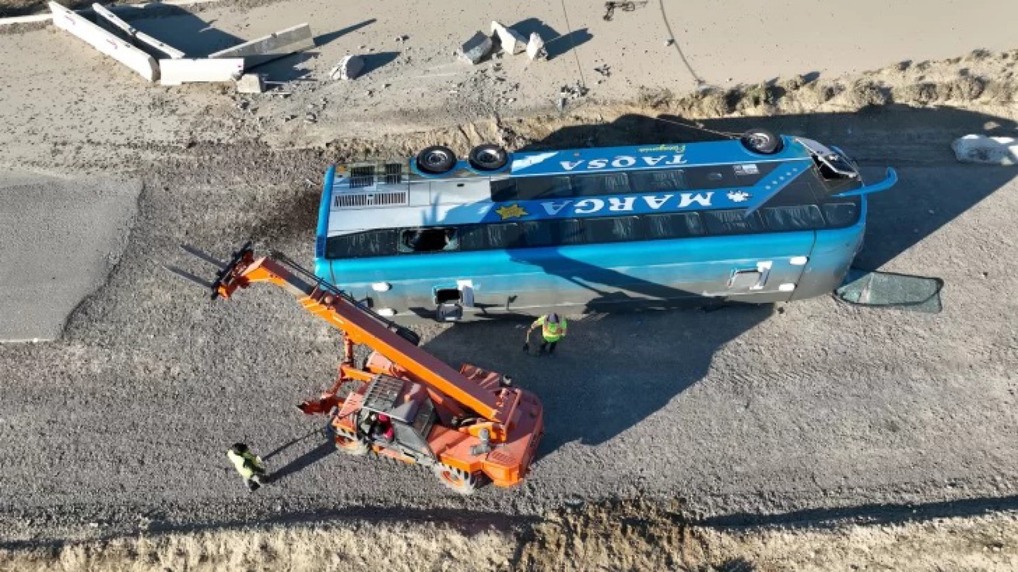 Final feliz: recibieron el alta médica los pasajeros del micro que sufrieron un vuelco en Caleta Olivia