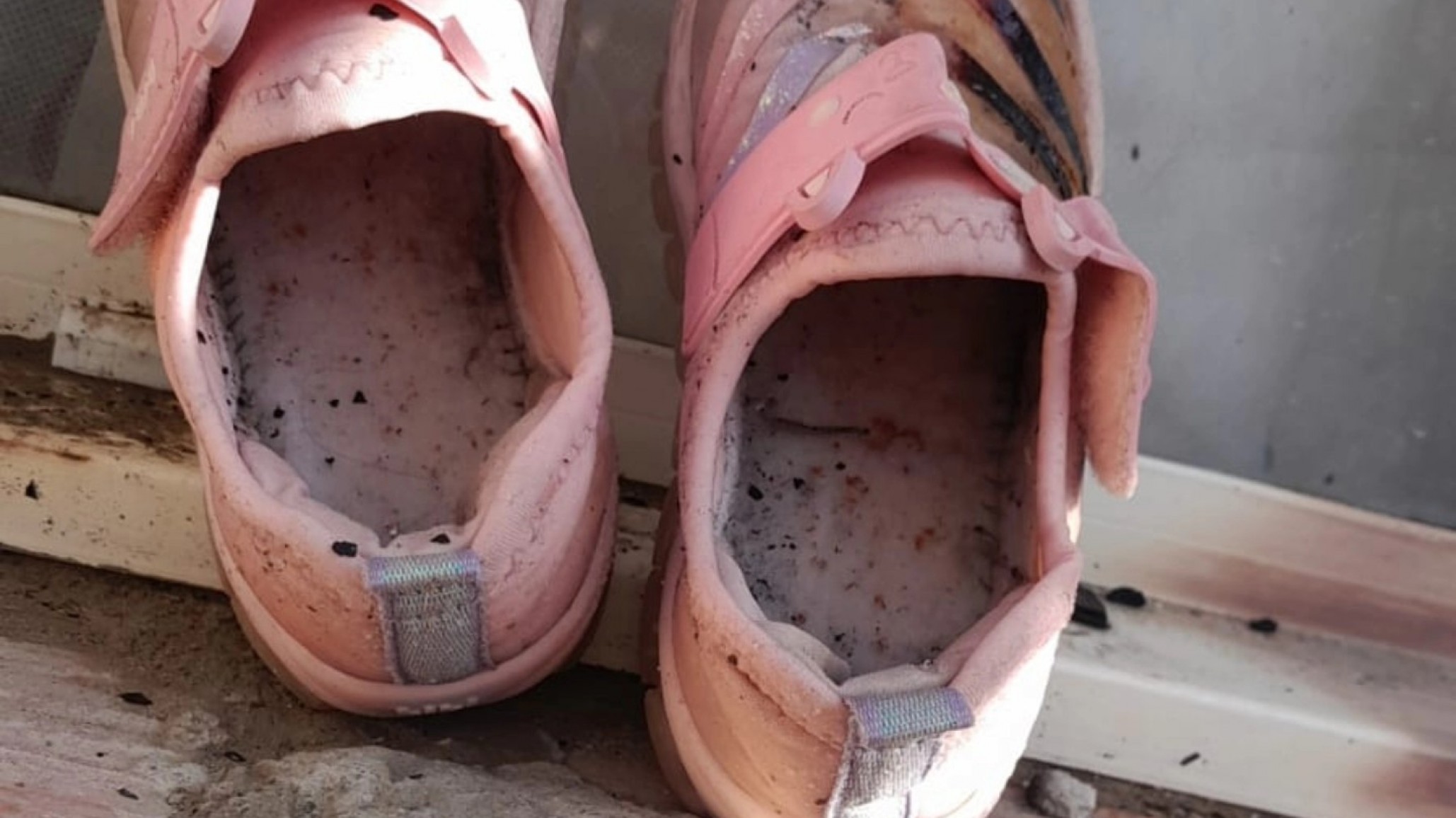 Colecta solidaria: piden ayuda para una madre e hija que perdieron todo en un incendio en zona sur