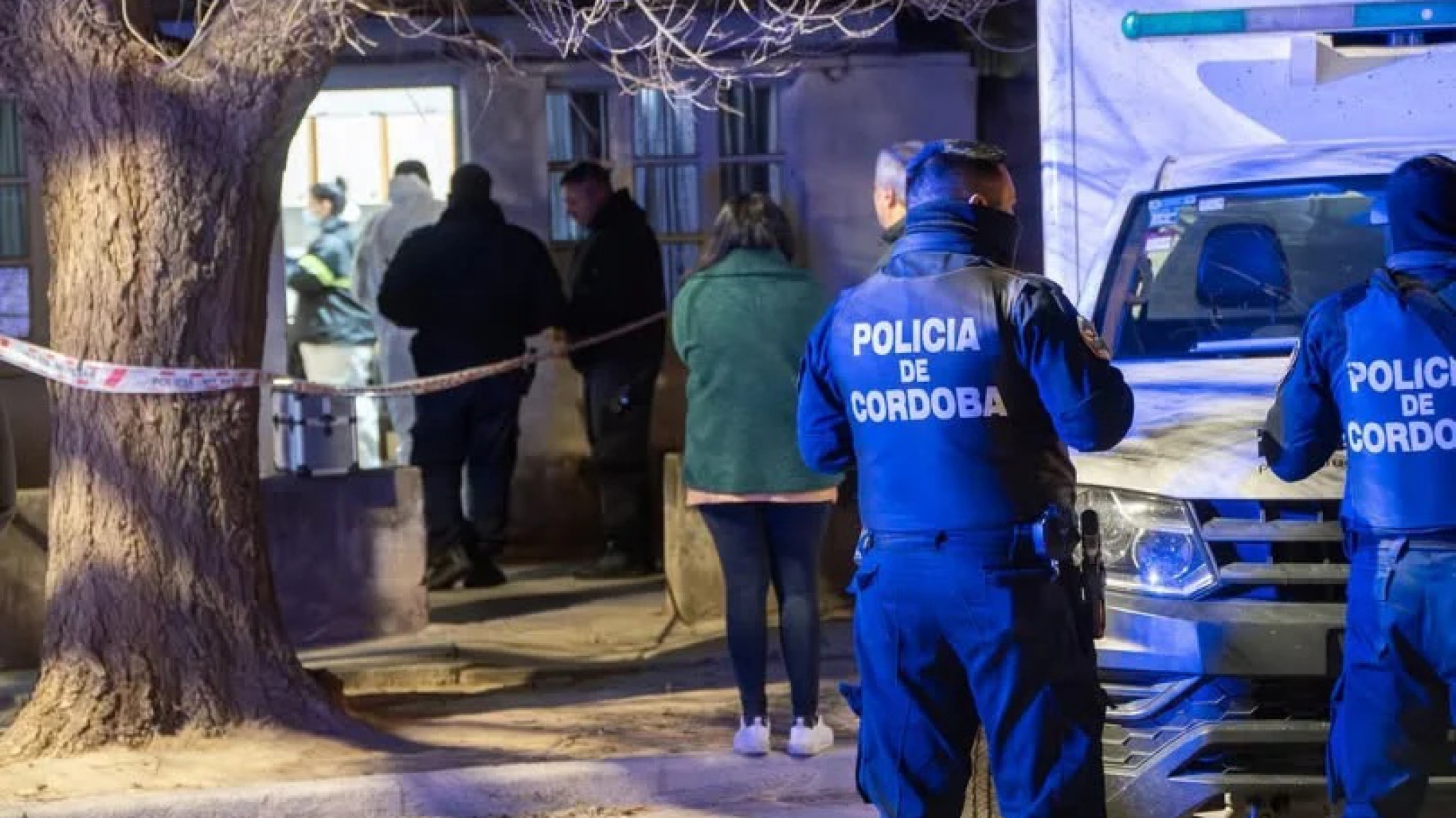 "Era consciente de sus actos": La mujer acusada de apuñalar 12 veces a su hijo hasta matarlo quedó al borde de la prisión preventiva