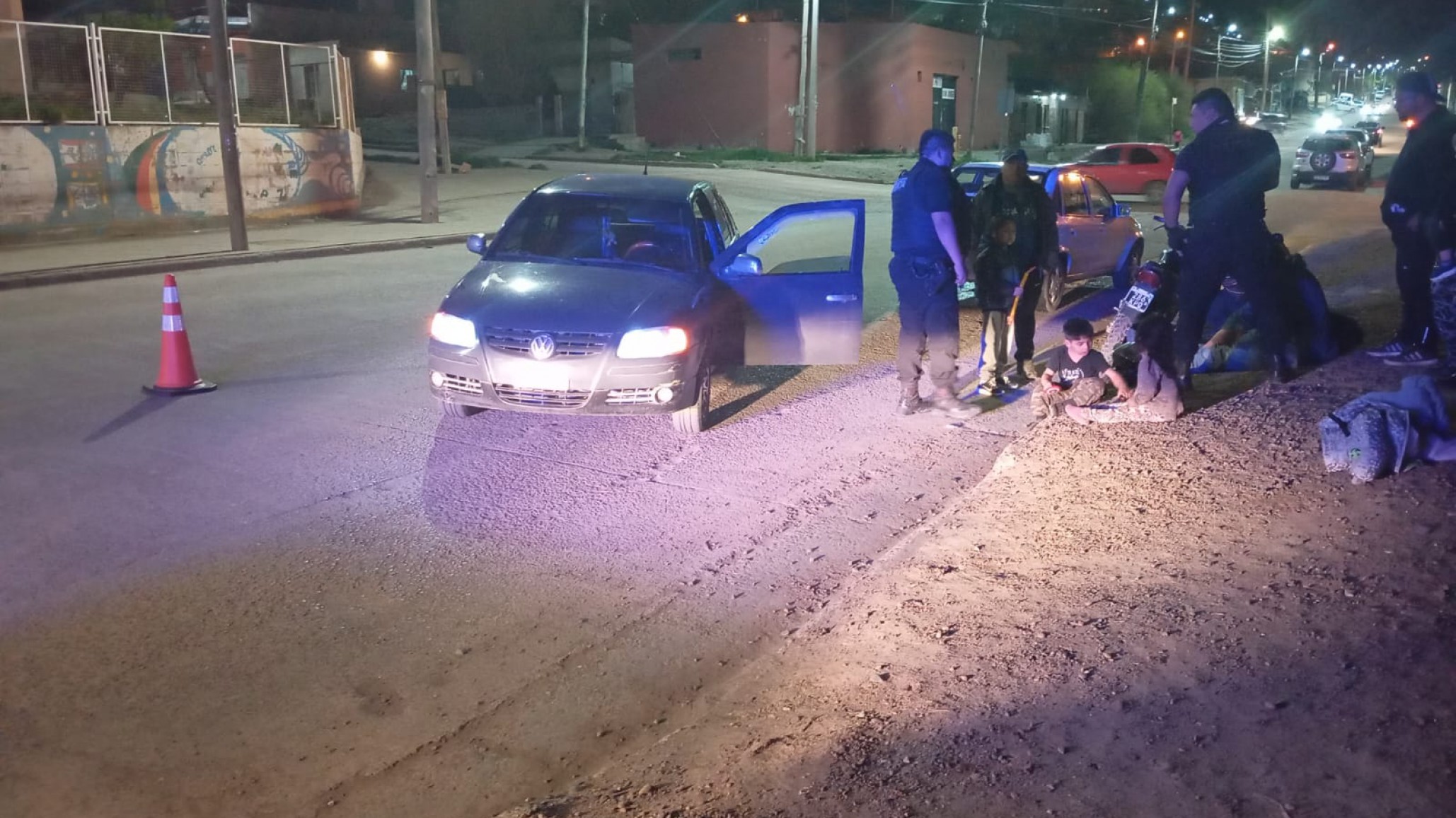 Un motociclista que manejaba alcoholizado y un auto protagonizaron un accidente en el barrio San Martín