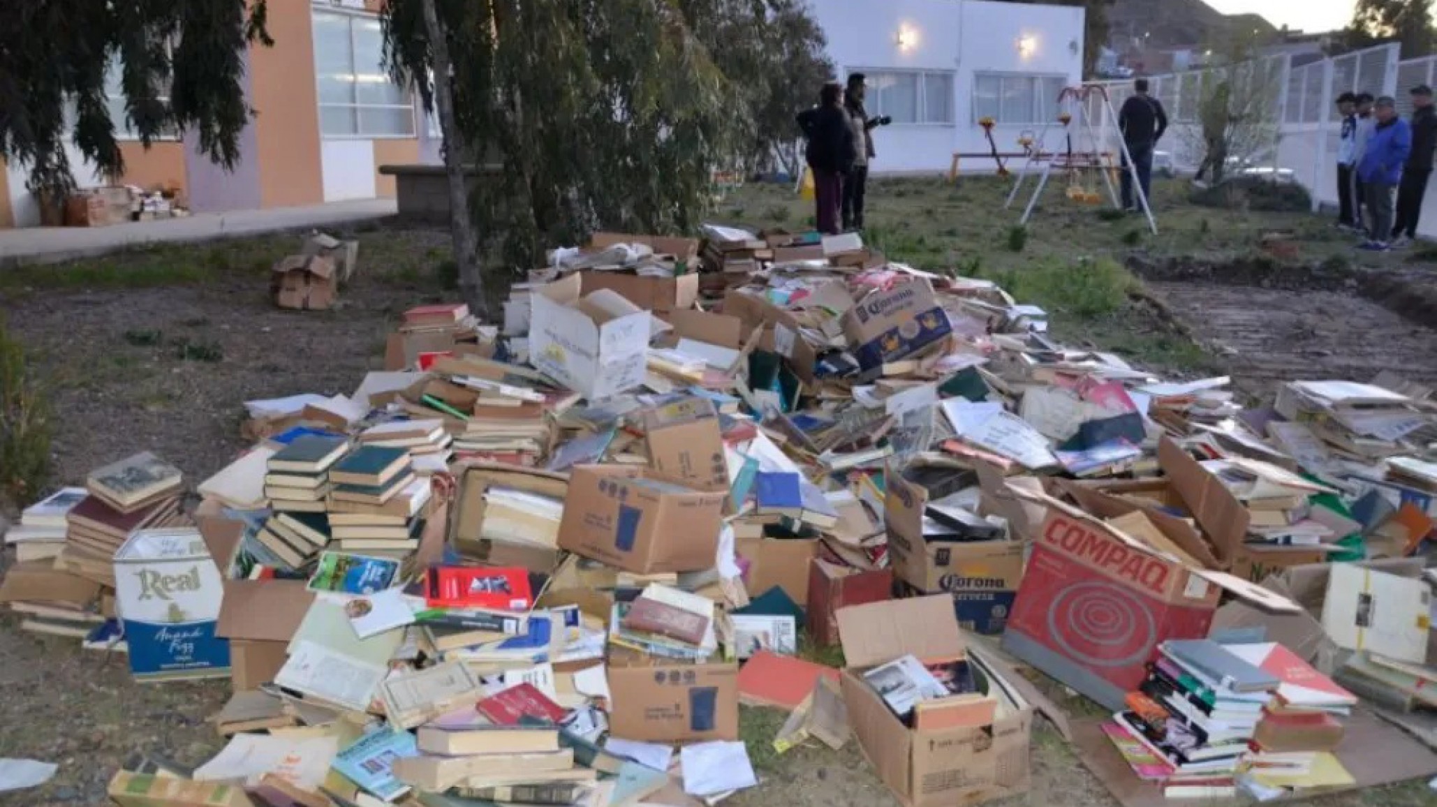 Pedido de informes por la Biblioteca Valle C: "El ministro de Educación mínimamente tendrá que pedir disculpas"