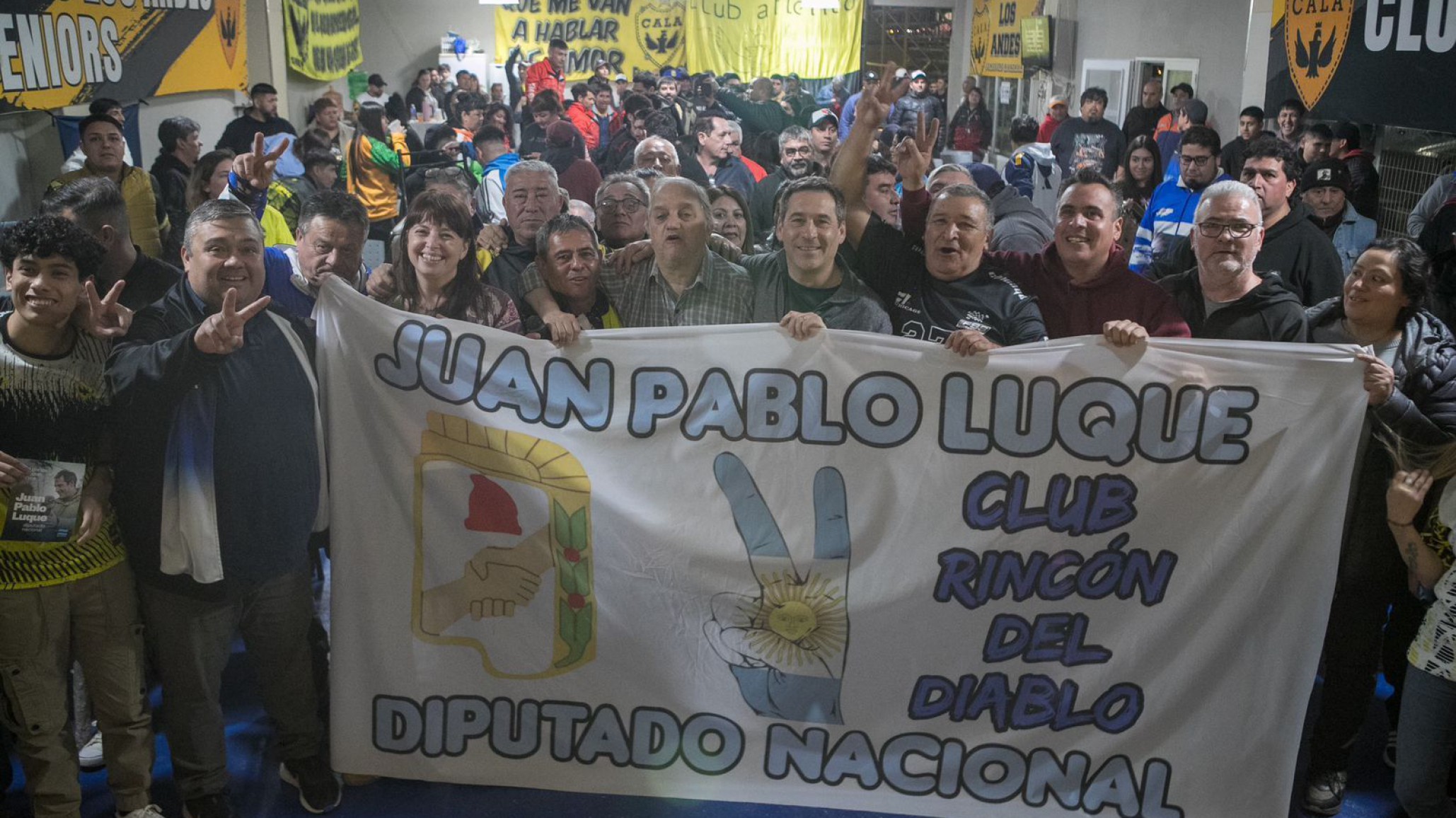 Luque recibió el apoyo de numerosos clubes de Comodoro