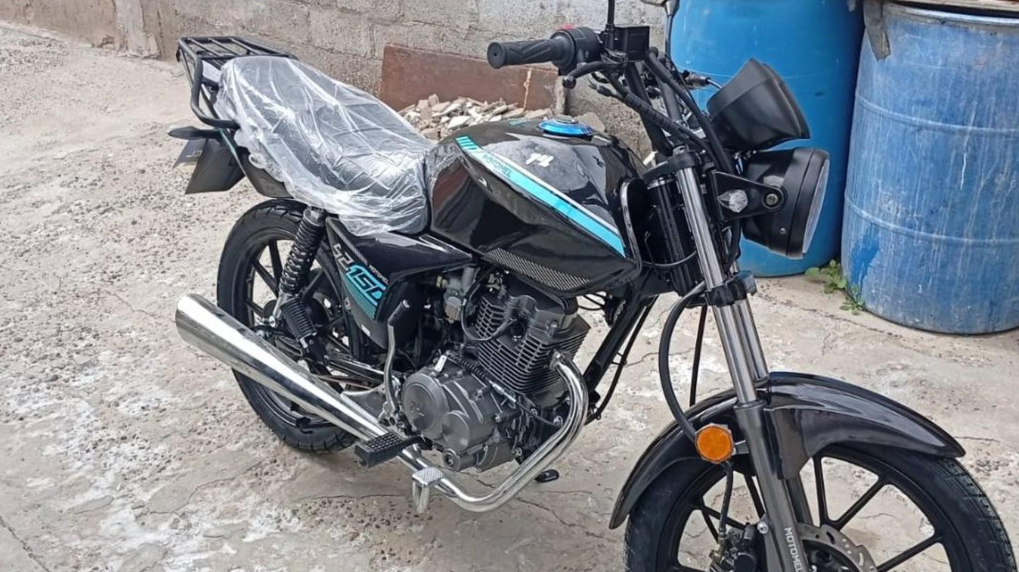 Se llevaron una moto en José Fuchs y vecinos piden datos para encontrarla