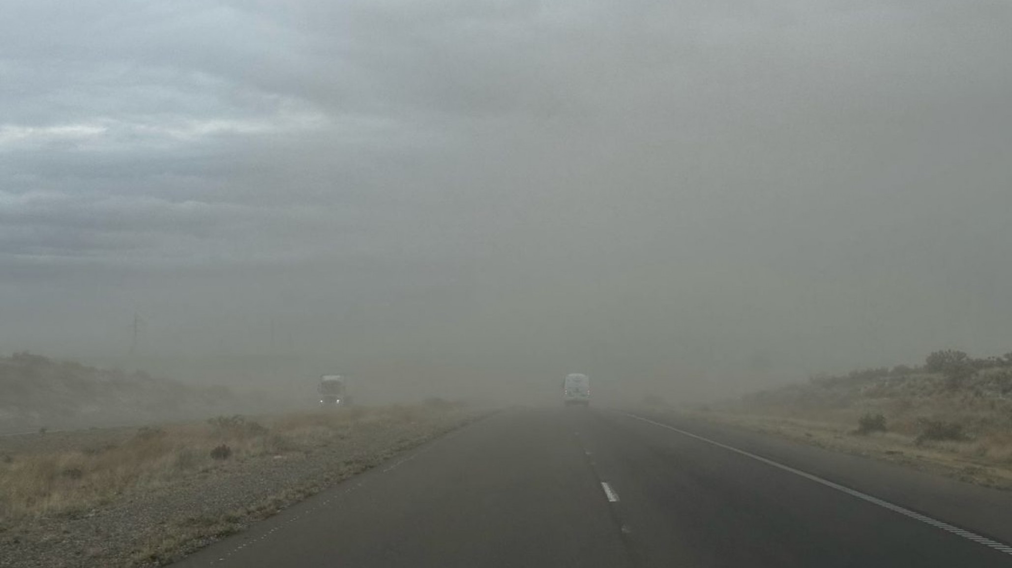 Máxima precaución: vientos fuertes y polvo en suspensión obligan a extremar cuidados en Rutas 3, 26 y 40