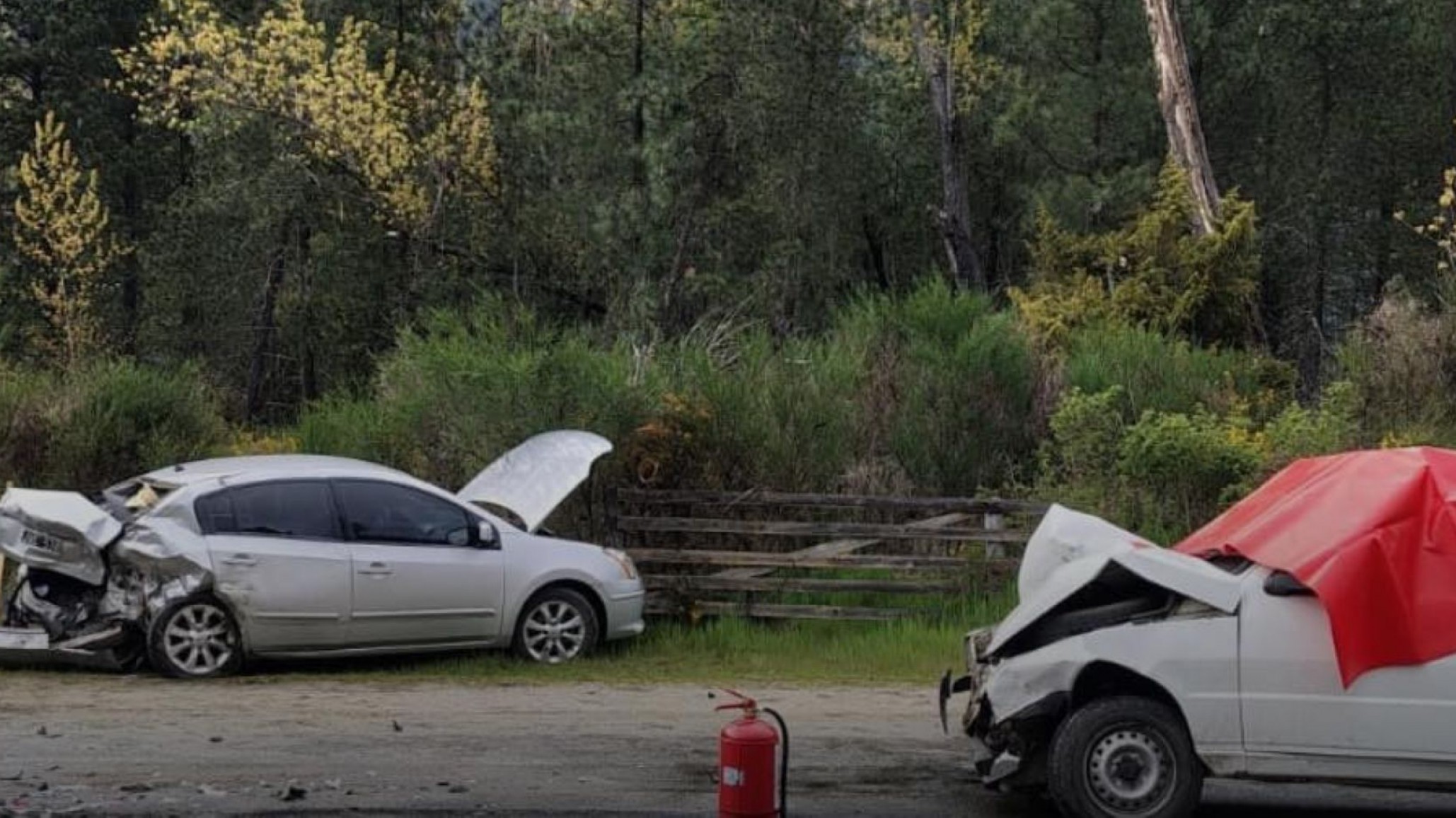Villa del Lago: choque frontal en Ruta 16 dejó un muerto y tres heridos