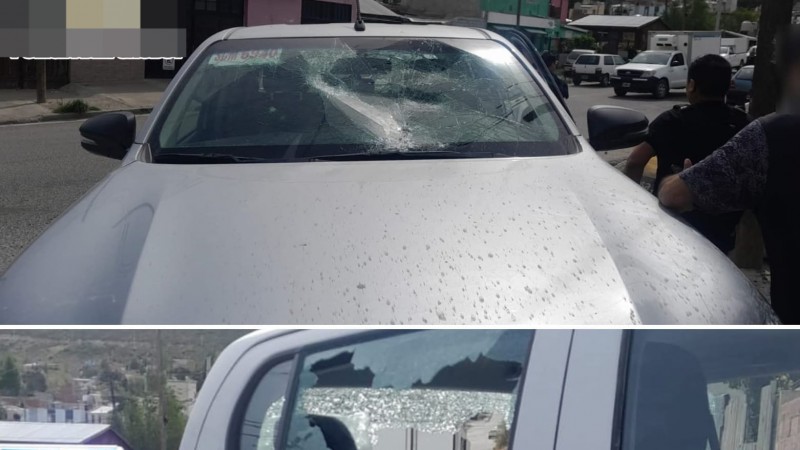Lo sorprendieron tirando piedras y rompiendo una camioneta en la calle