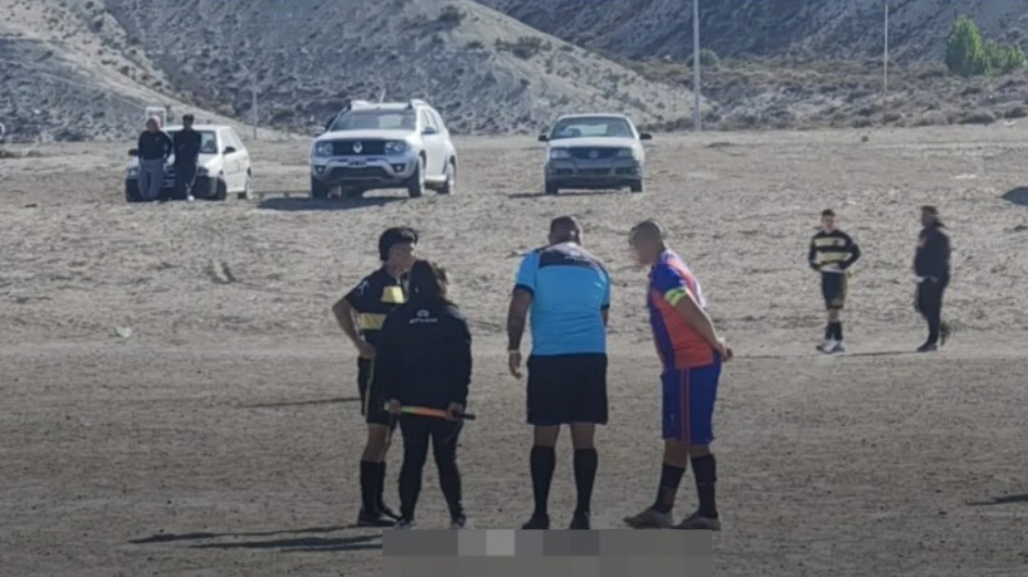 Un jugador quedó con el maxilar fracturado tras una agresión en pleno partido