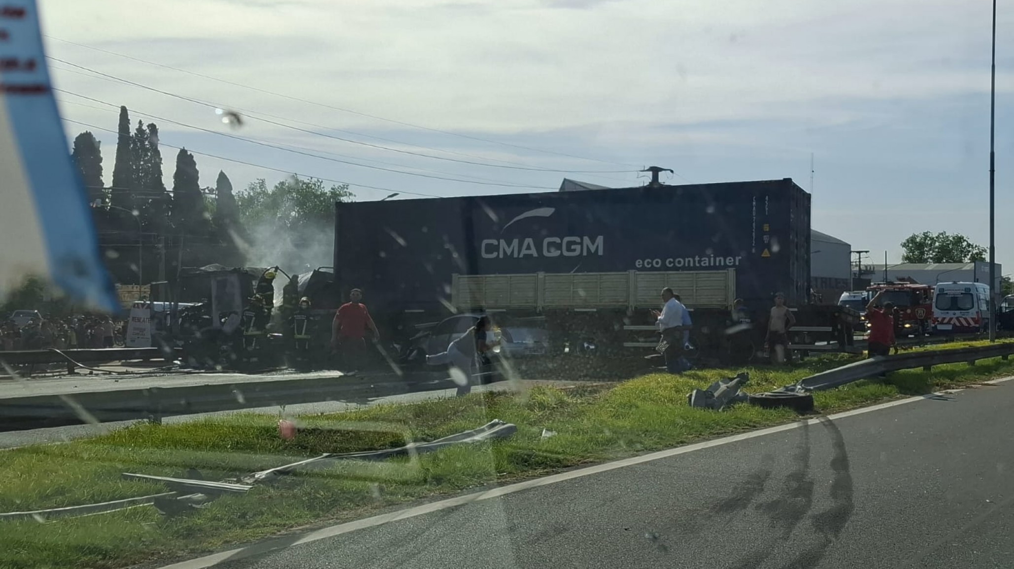 Tragedia en Ruta 9: Un choque múltiple entre dos camiones y dos autos dejó tres muertos