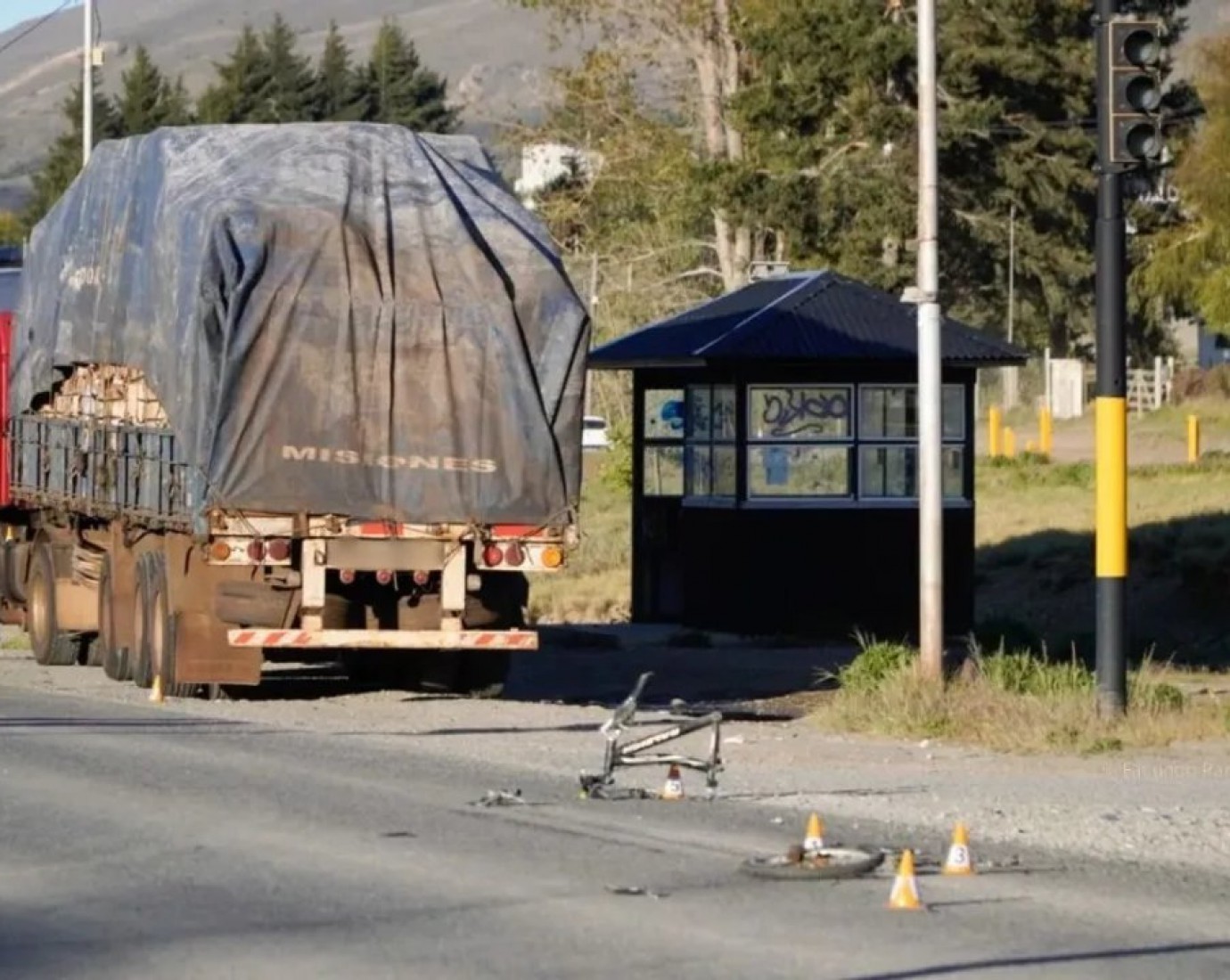 Un niño de 9 años fue gravemente herido al ser atropellado por un camión en Ruta 40