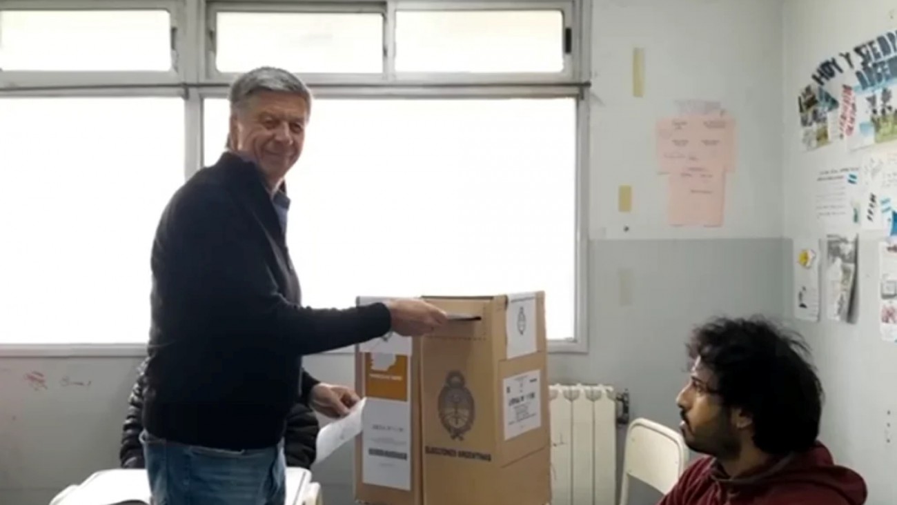 Elecciones legislativas 2025: Votan los candidatos en Chubut