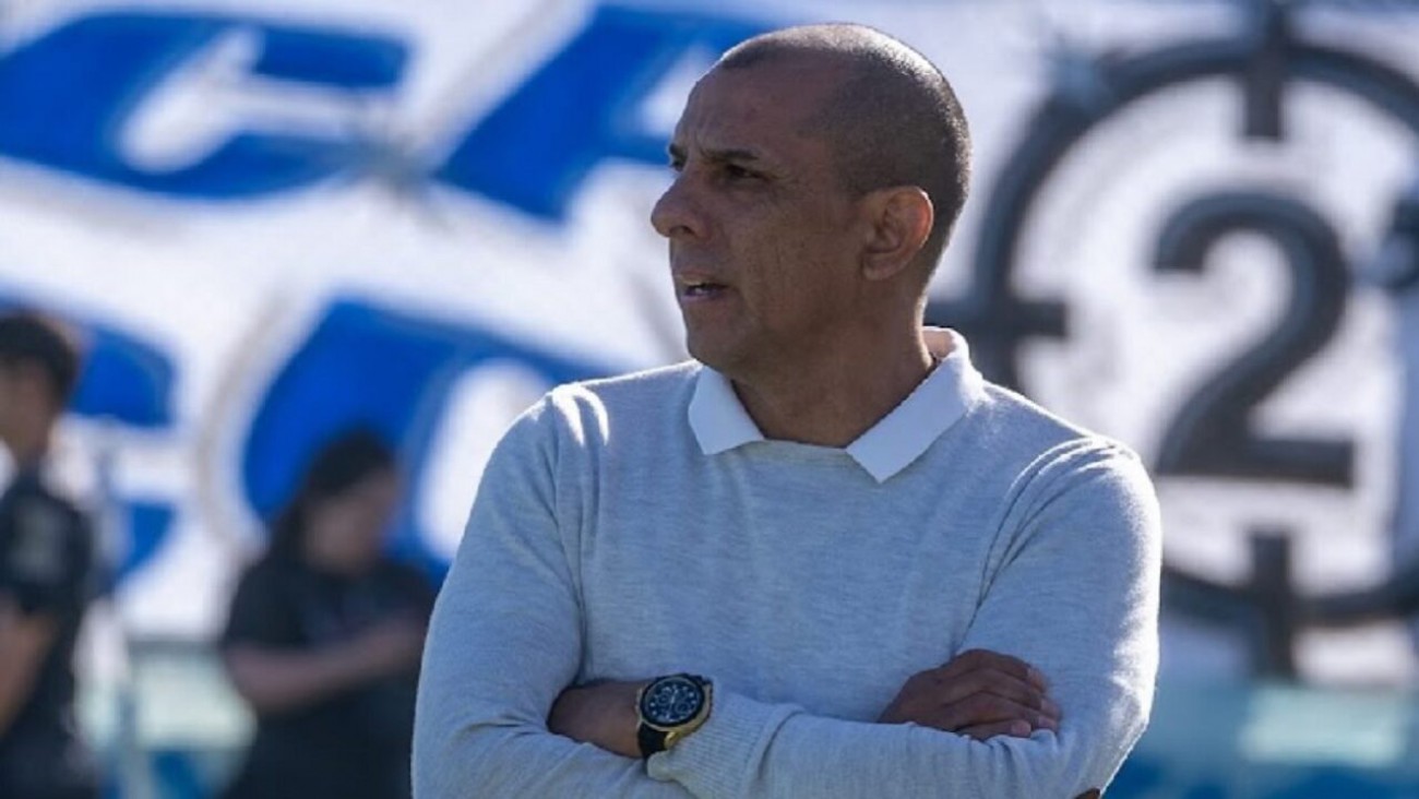 Hugo Barrientos asume su cuarto ciclo como DT de Jorge Newbery