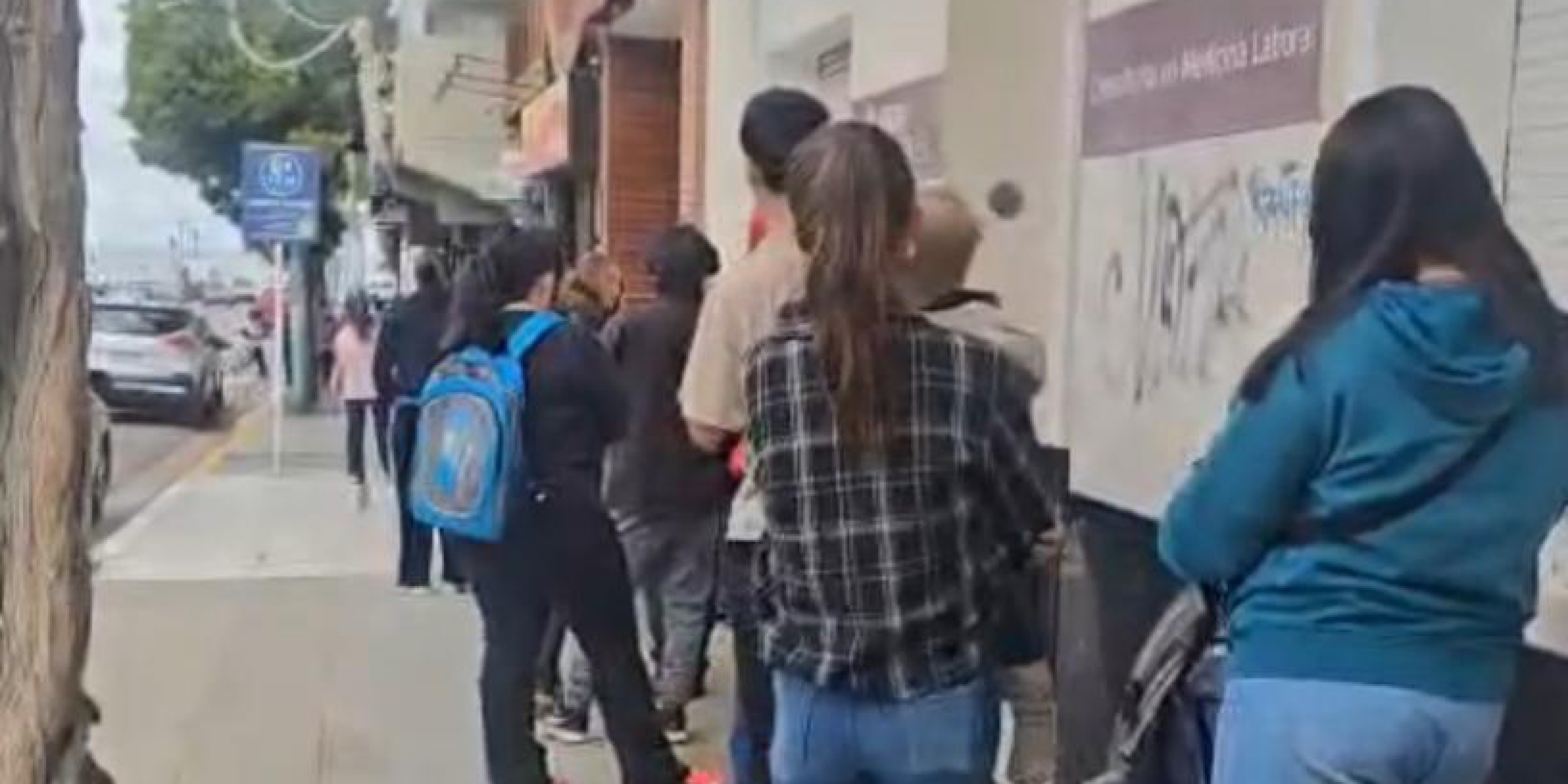 Crisis laboral: largas filas para presentar proyectos de emprendimientos