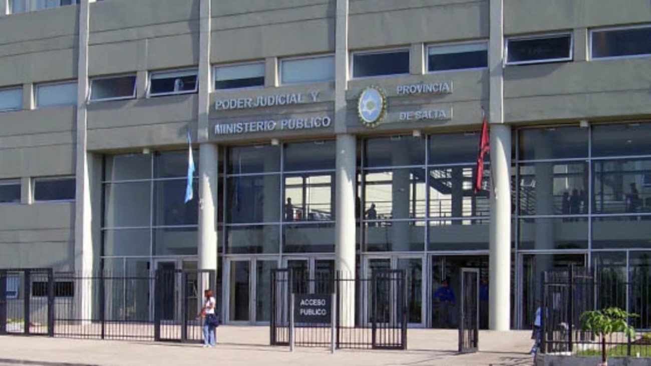 Detuvieron a un policía federal por almacenar y distribuir material de abuso sexual de menores