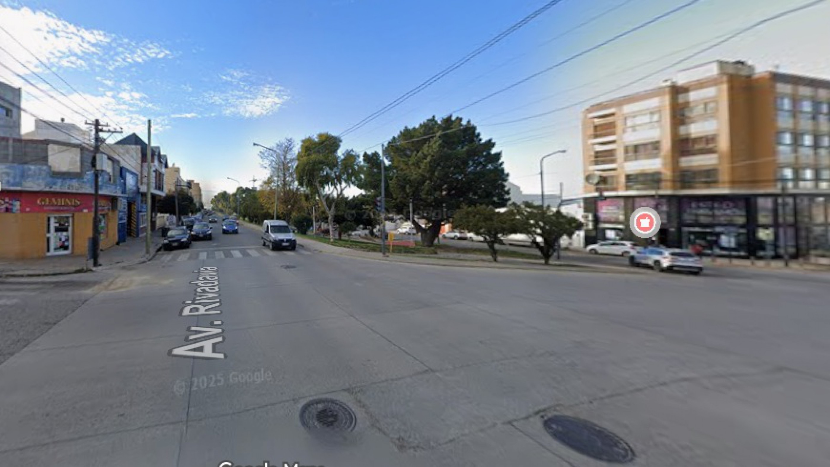 Cruzó en rojo y provocó un fuerte choque en Alem y Rivadavia