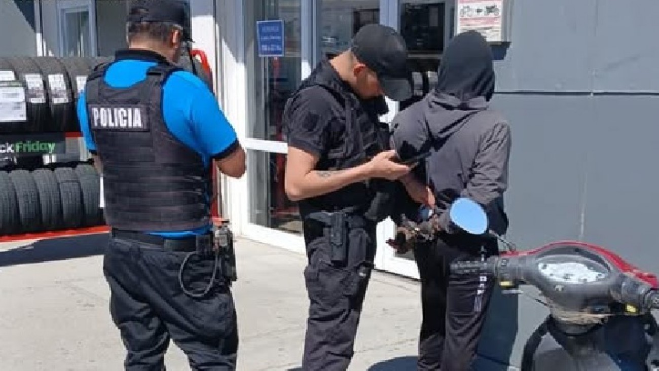 Comodoro: Pelea de repartidores de Pedidos Ya en el estacionamiento de un supermercado