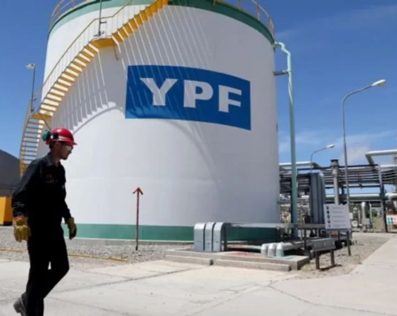 Quiénes compiten para quedarse con Manantiales Behr