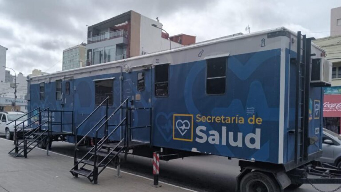 El tráiler de salud inicia sus atenciones en el Centro durante noviembre