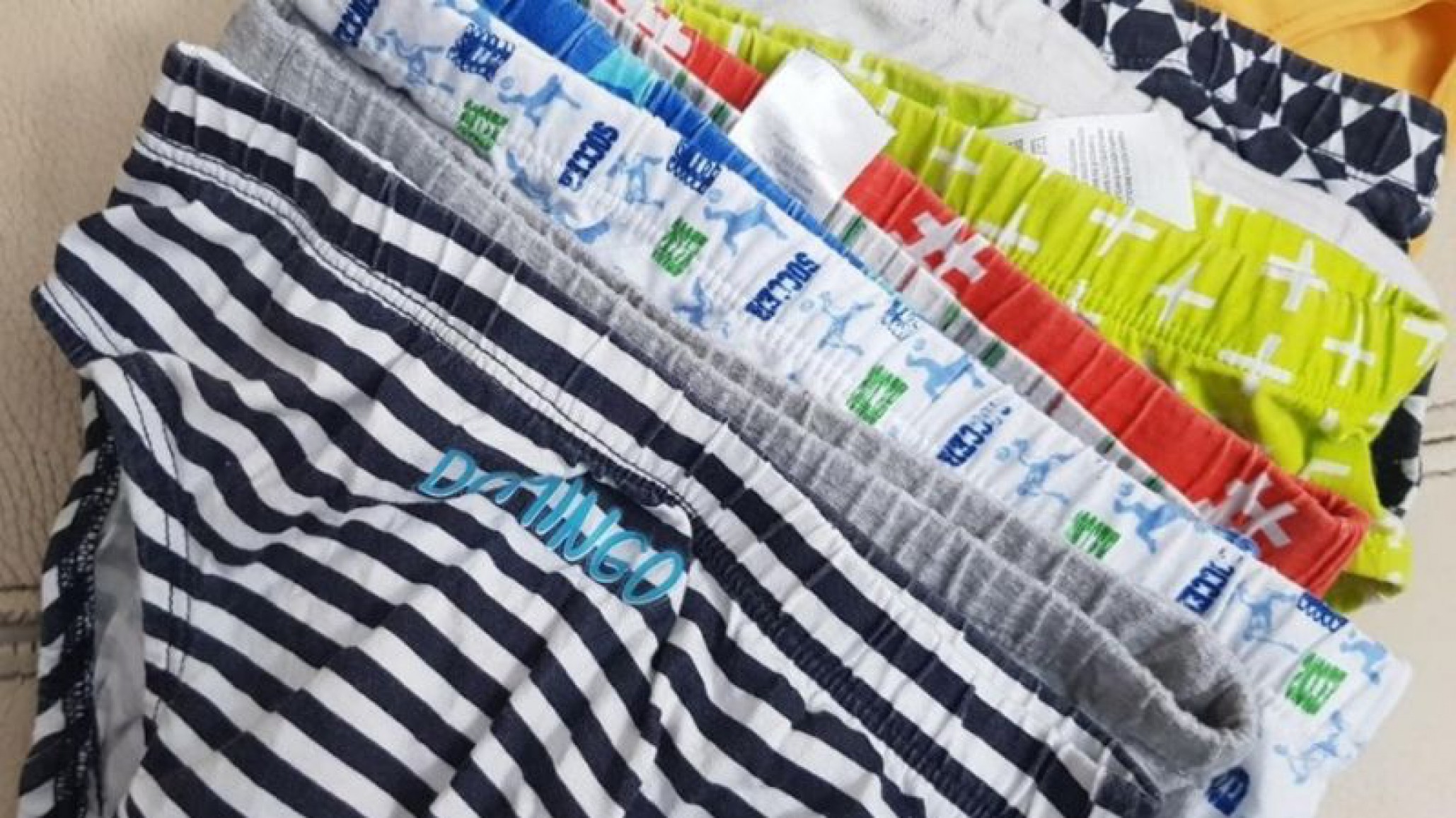 Un relato que generó polémica: llevó doce calzoncillos a un campamento y sólo usó uno