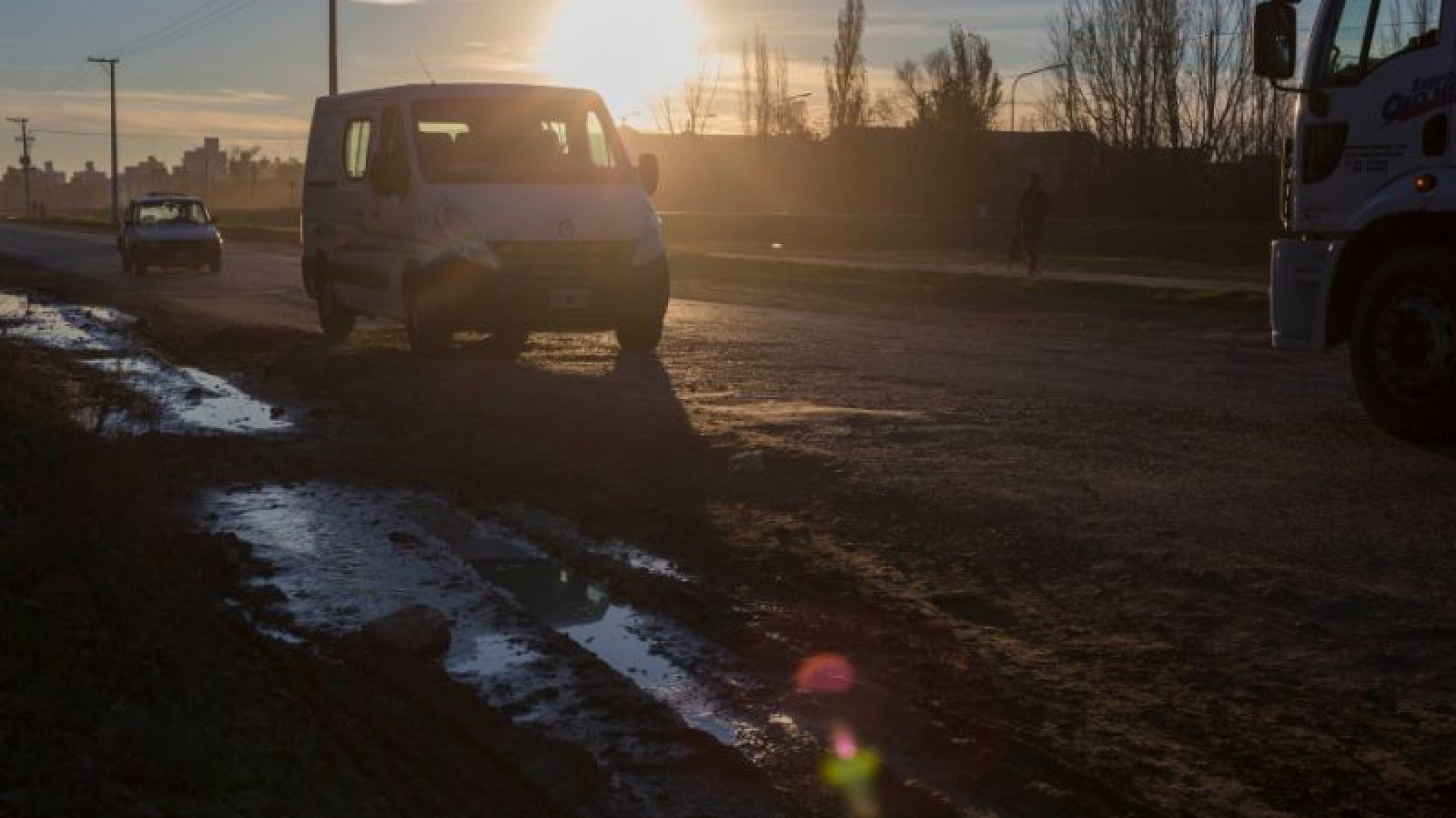 Raptaron a una joven y la dejaron atada en una chacra