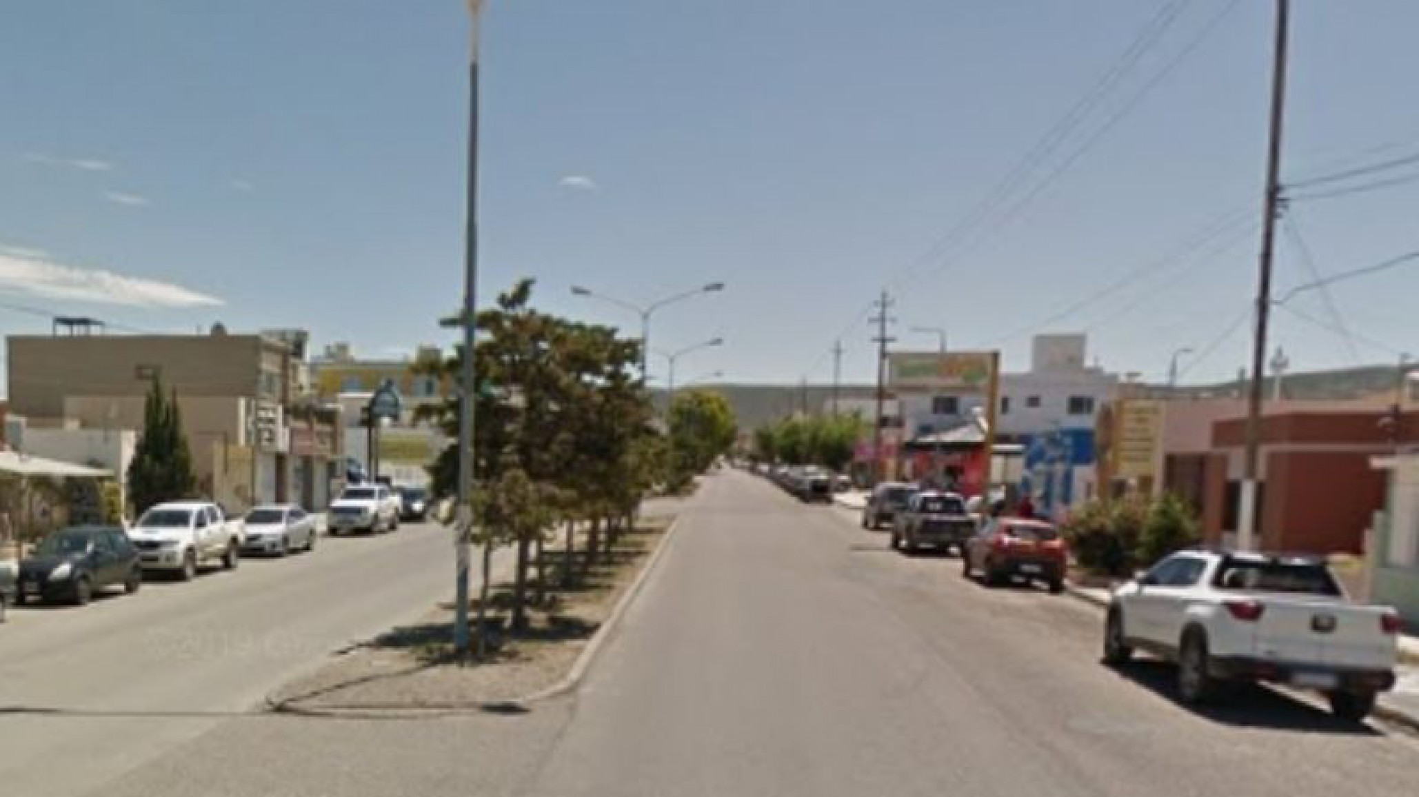 Fueron encontrados infraganti mientras robaban un auto en plena Avenida Polonia