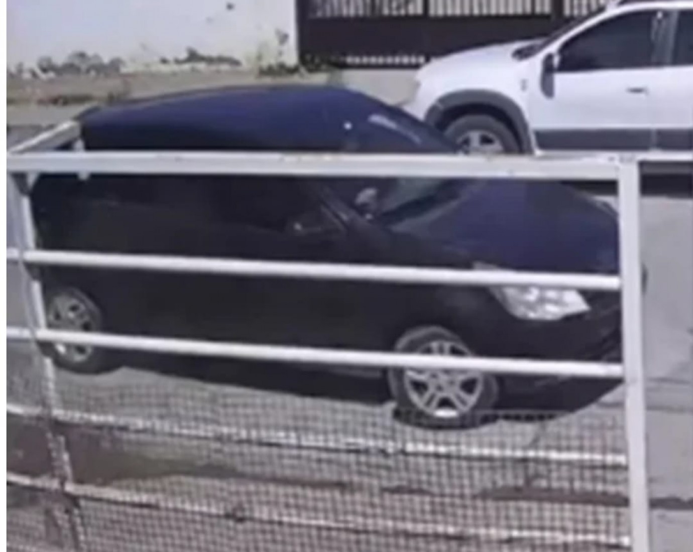 Un hombre con pedido de captura escapó tras ser interceptado por la policía en San Cayetano: hubo cerca de 10 disparos