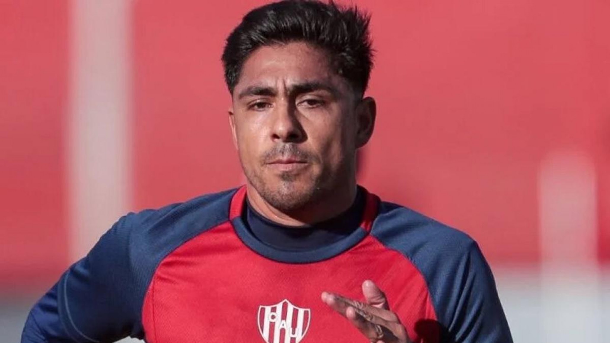 Causa por material de abuso sexual infantil: allanaron la casa de un jugador de Unión