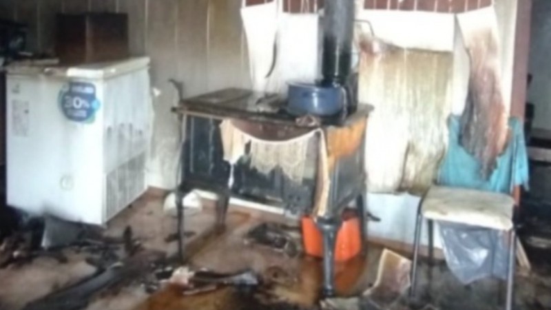 Se incendió una estancia en la zona donde desaparecieron Juana y Pedro