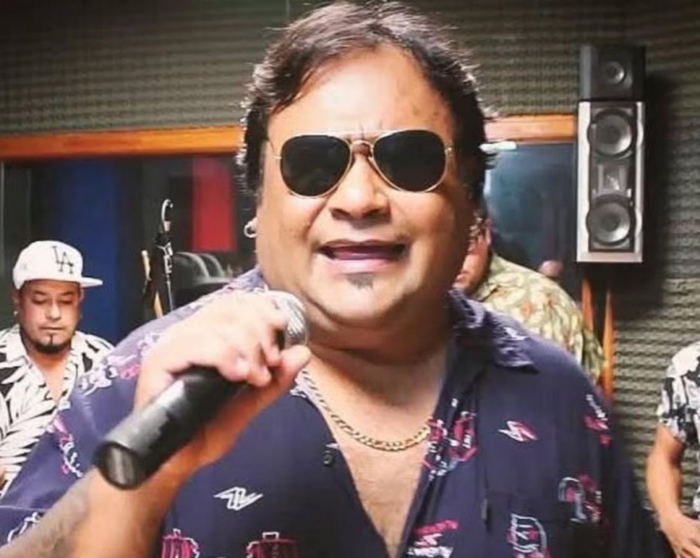 Tragedia en Concordia: Un cantante de cumbia murió por una picadura de avispa