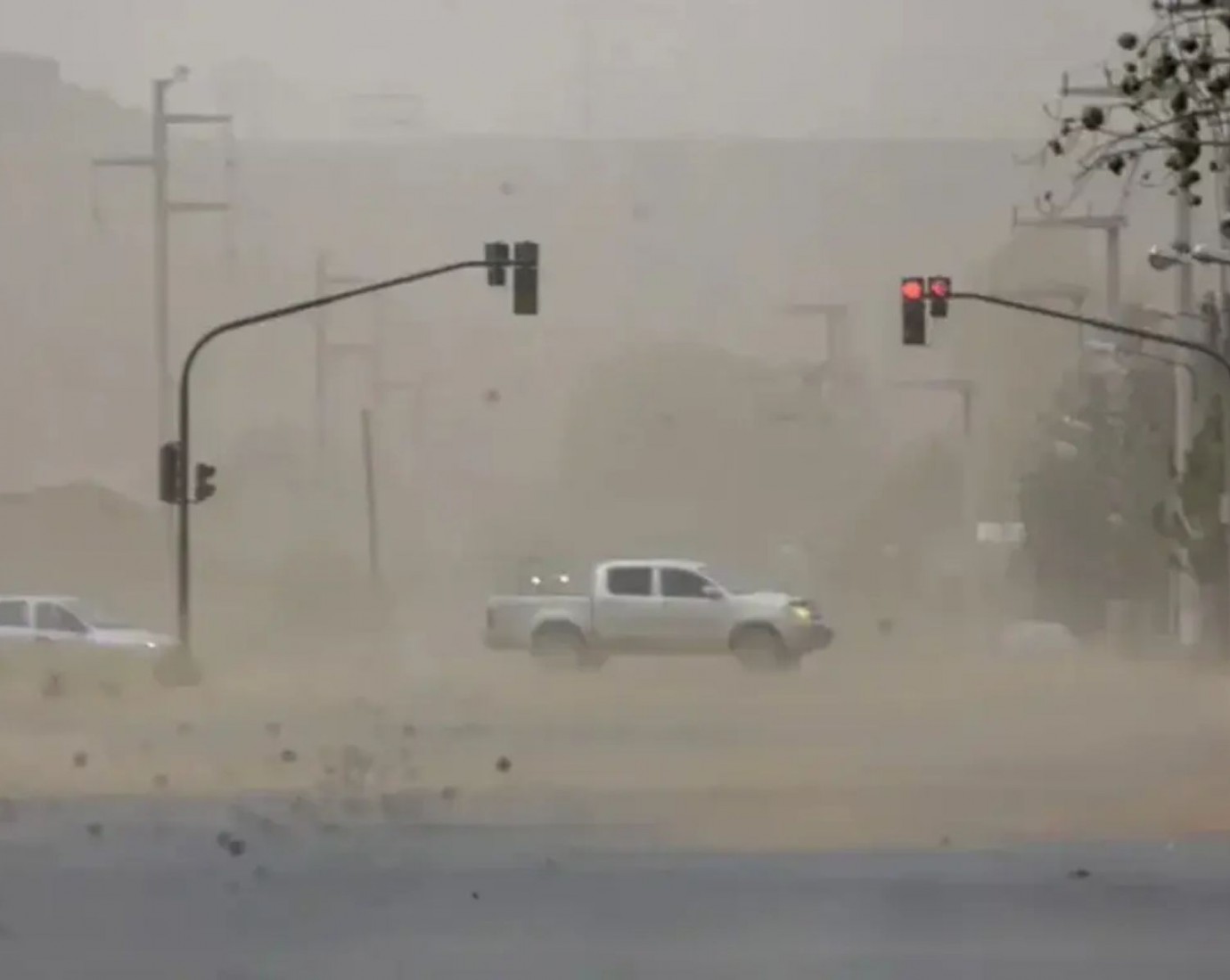 Alerta naranja en Chubut: pronostican ráfagas superiores a 120 km/h y piden extremar precauciones