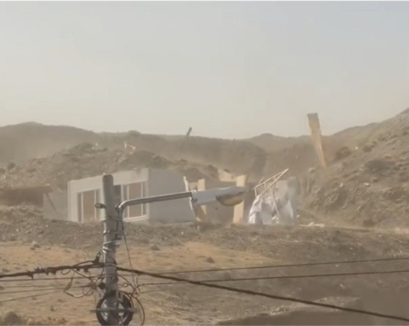 Caleta Olivia: Así el viento arrasó una vivienda