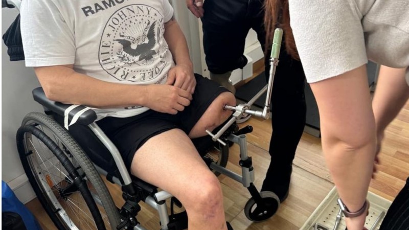 "Lo que me pasó NO fue un accidente": El médico comodorense Pablo De Mónaco, a ocho meses de la maniobra que casi lo mata