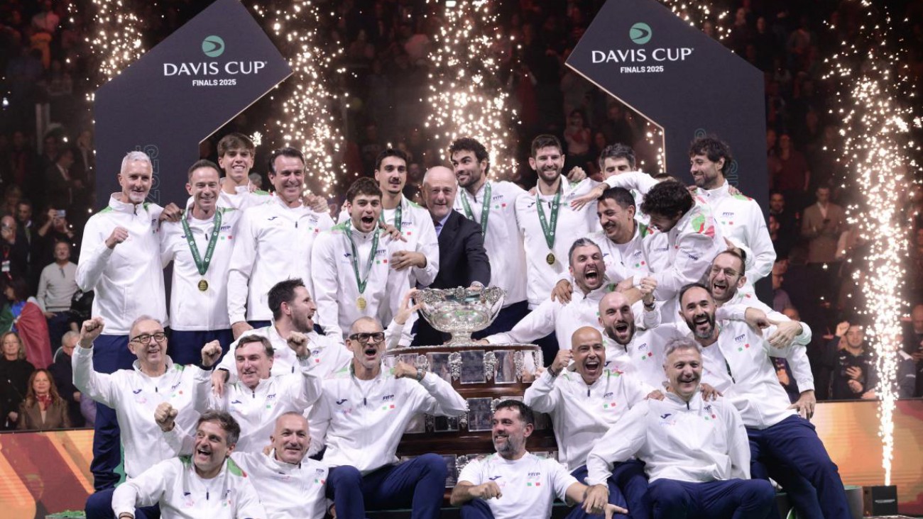Italia le ganó a España y conquistó su tercera Copa Davis consecutiva