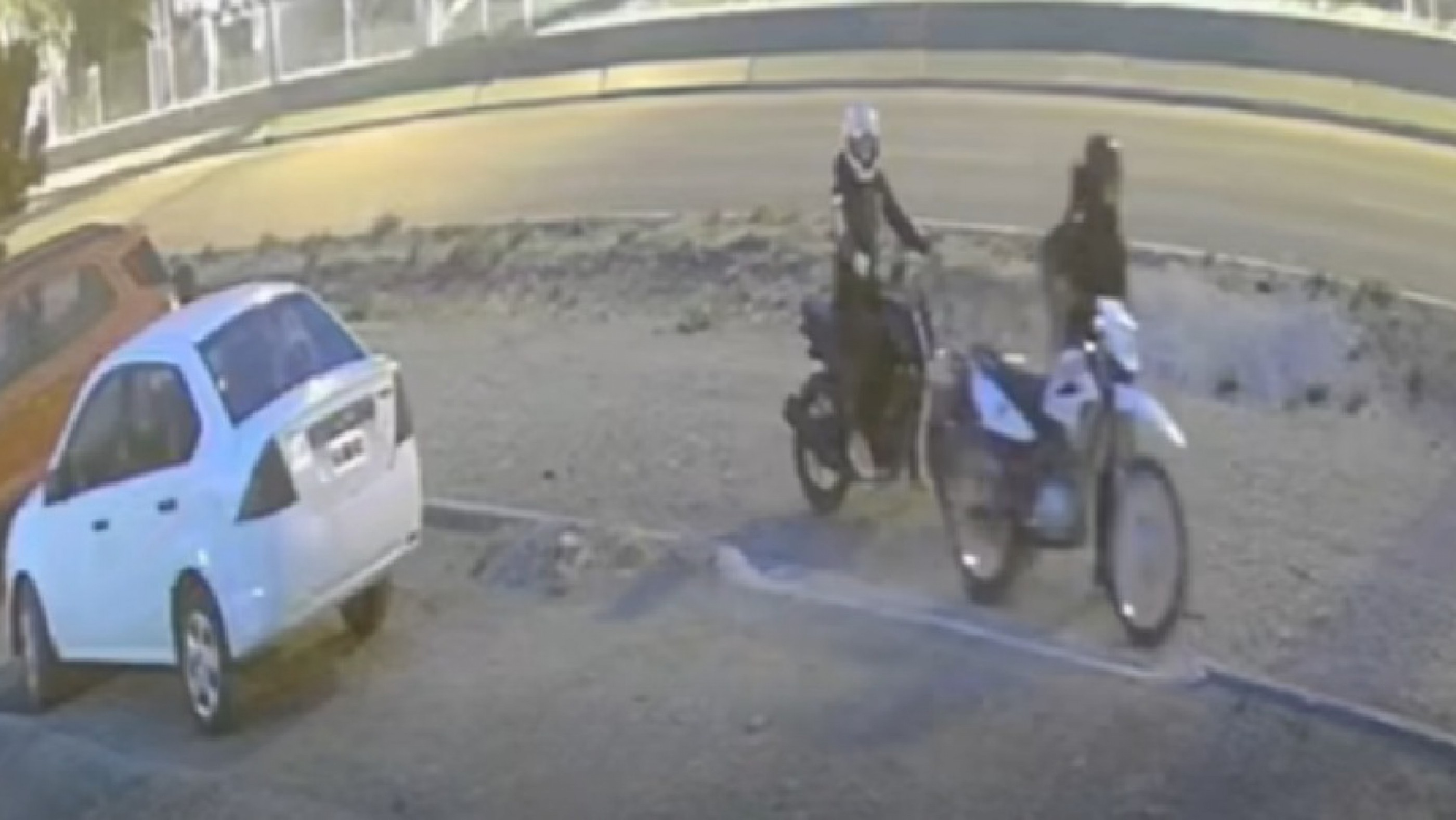 Un vecino de Comodoro sufrió el robo de su moto y compartió un vídeo para dar con los delincuentes