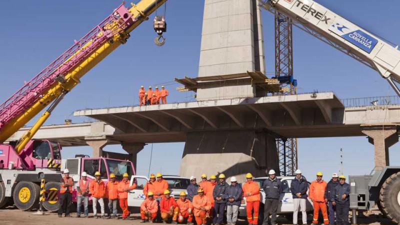 Rovella Carranza presentó una oferta de 500 millones de dólares por Manantiales Behr