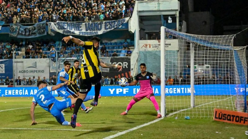 Esta tarde se define el ascenso a Primera: Deportivo Madryn vs Estudiantes de Río Cuarto