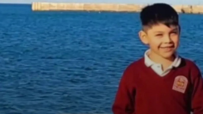 Campaña solidaria por Gennaro: la comunidad del San Juan Bosco ayuda al alumno de 7 años que sufrió un ACV e inició su tratamiento en Buenos Aires