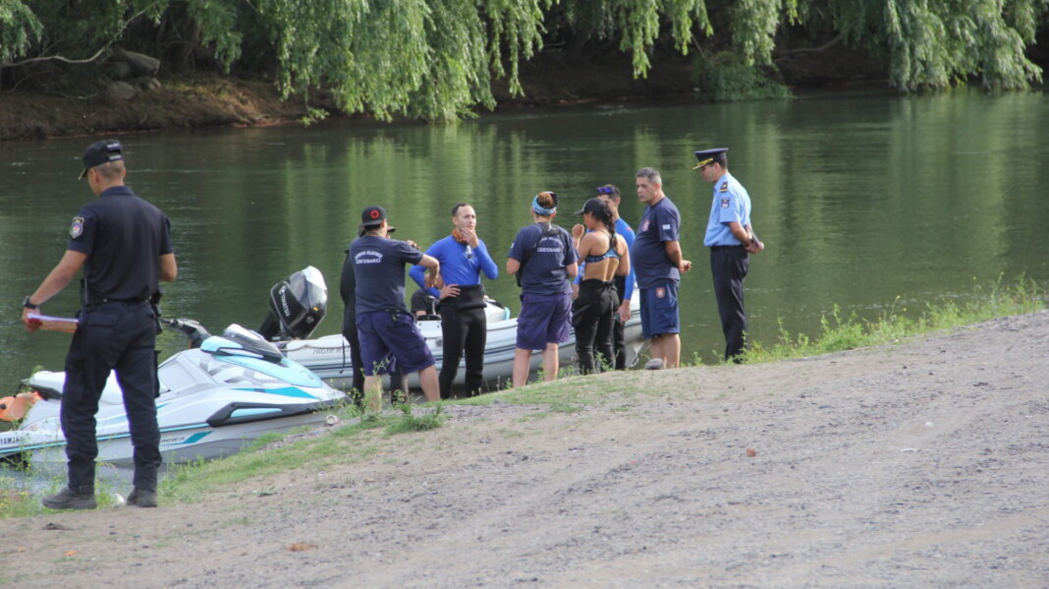 Hallaron el cuerpo del adolescente de 13 años que fue arrastrado por la corriente: "Había quedado en unos árboles"