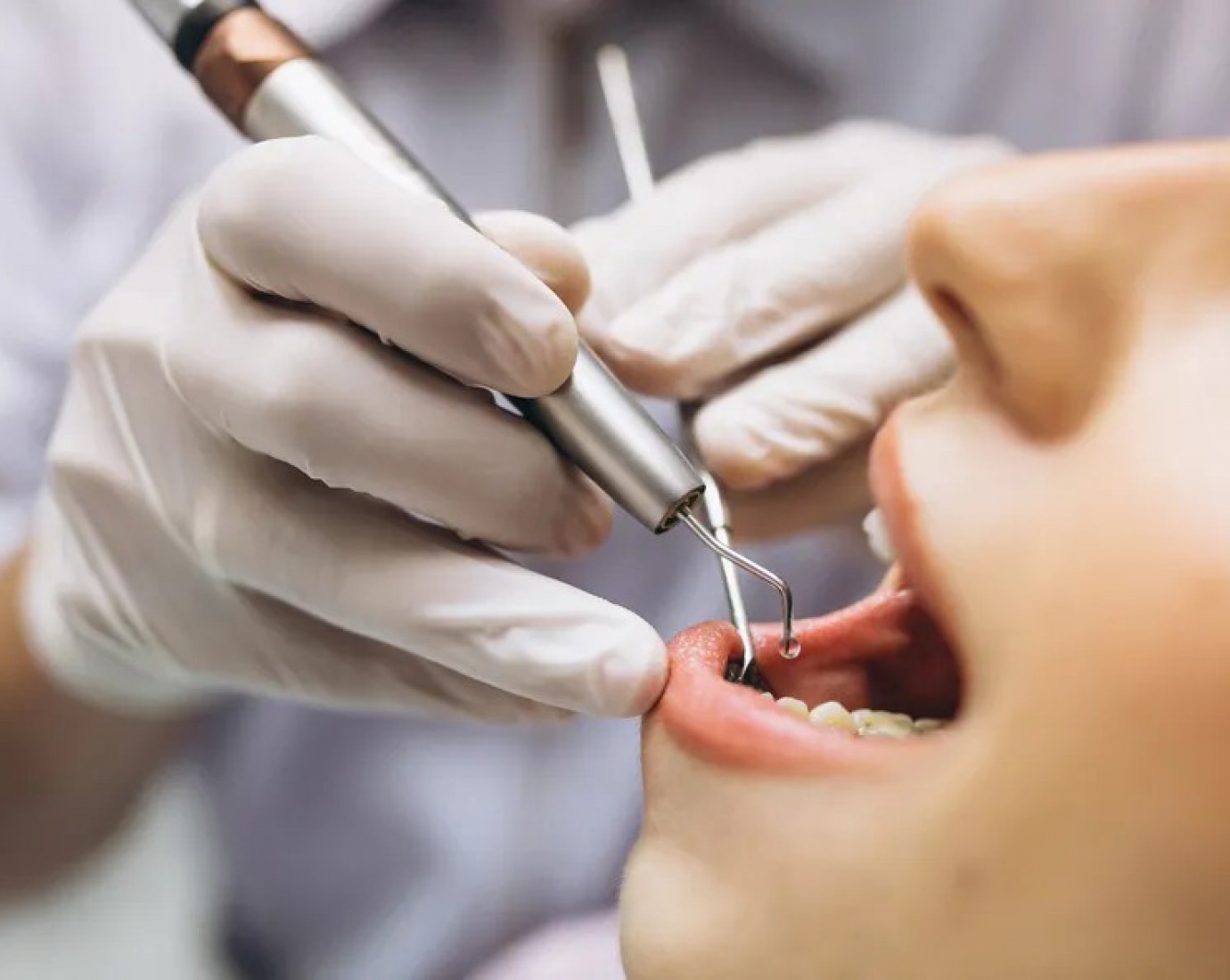 Odontólogos suspenden la atención a SEROS por falta de pago