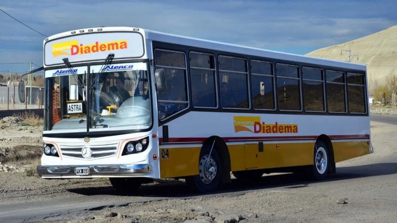 Vecinalistas plantearon fallas en el transporte Diadema y obras urgentes y esperan respuestas para el próximo año