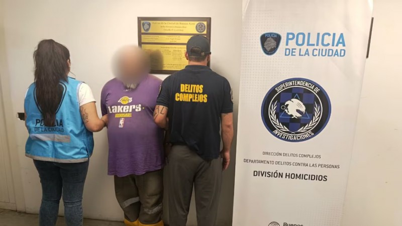 Mató a su hijastra, huyó casi dos años y lo atraparon en Barracas