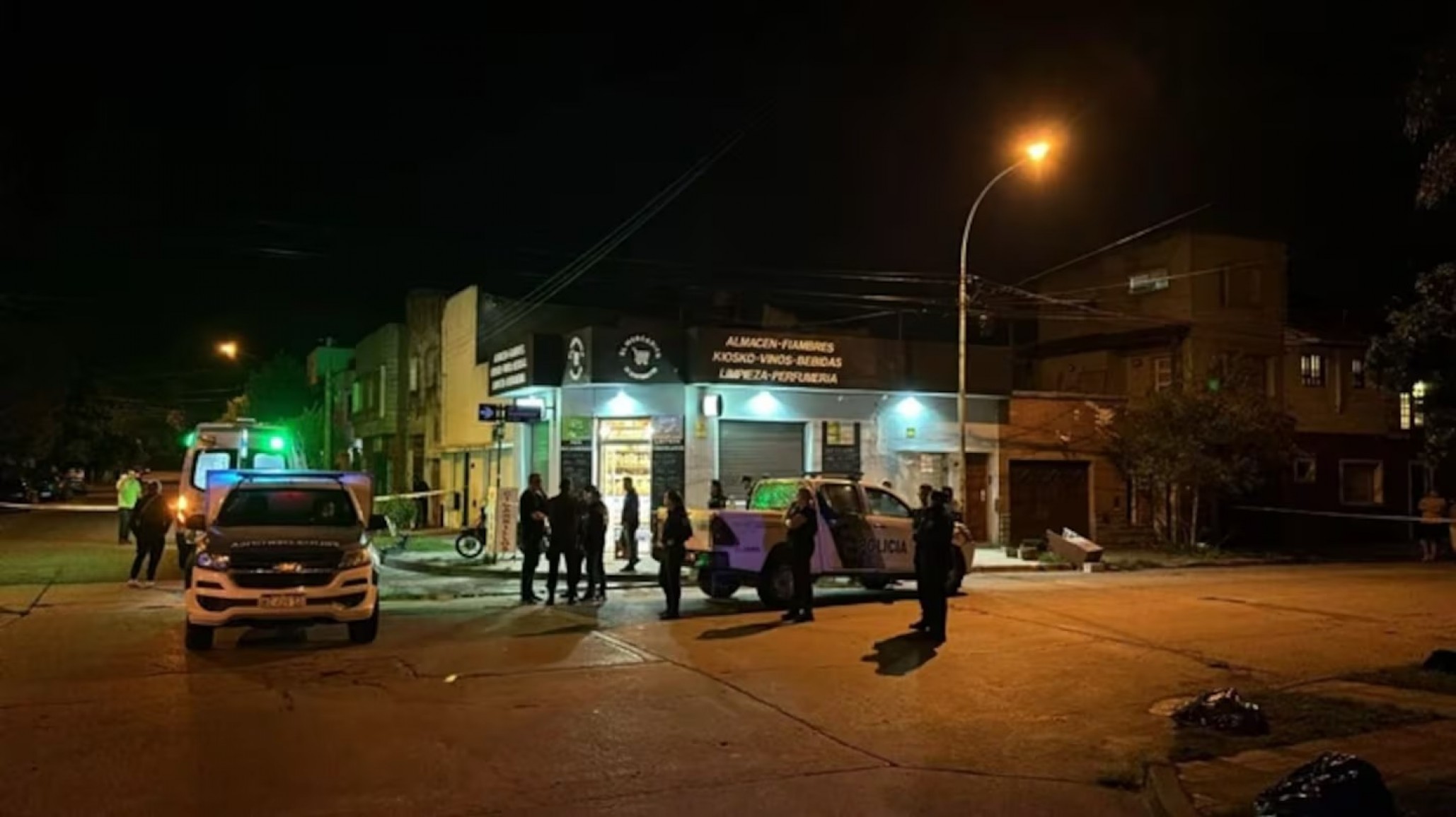 Se resistió a un robo en su almacén y mató a dos delincuentes