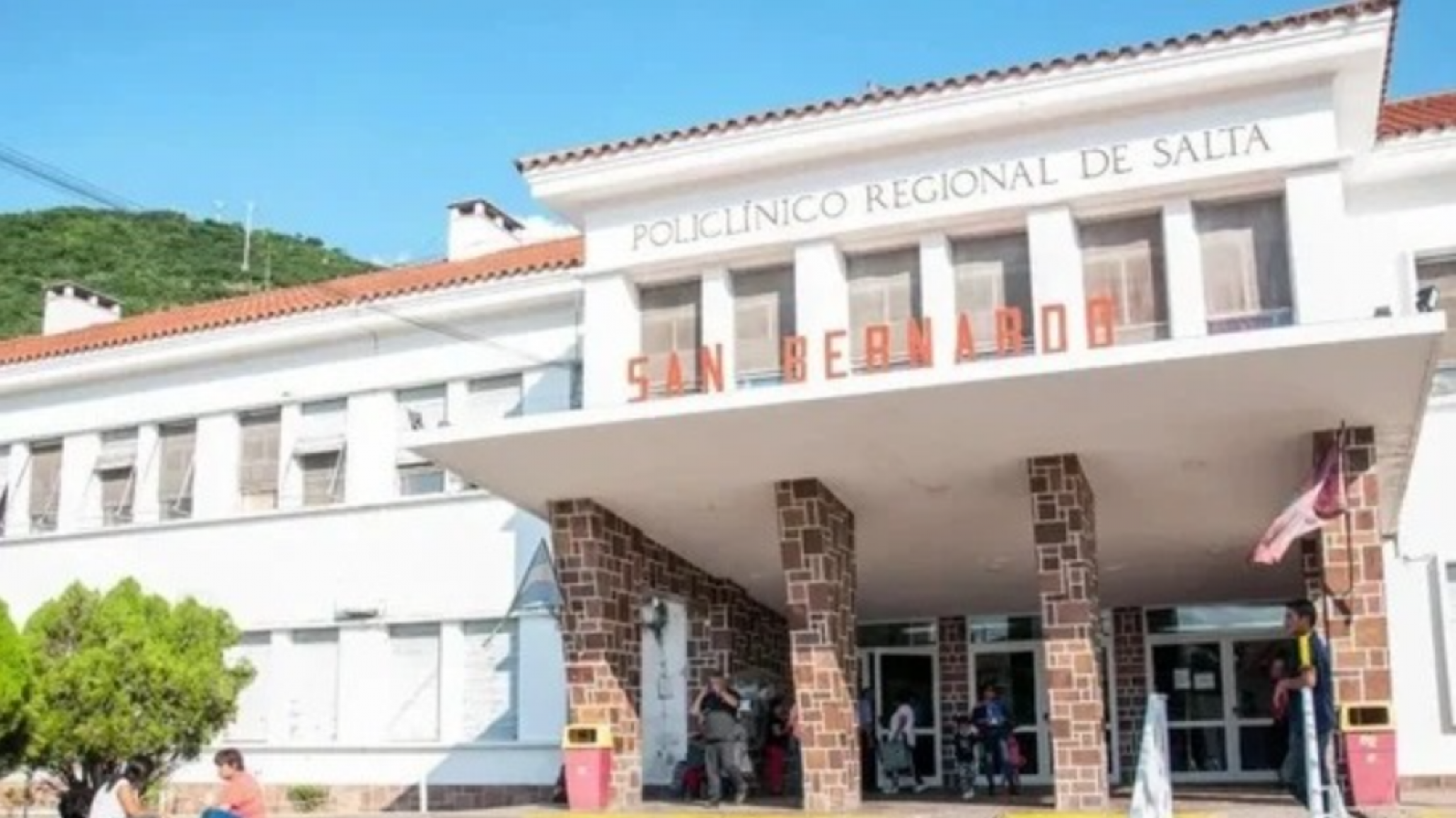 Lucha por su vida tras dispararse por accidente en Navidad