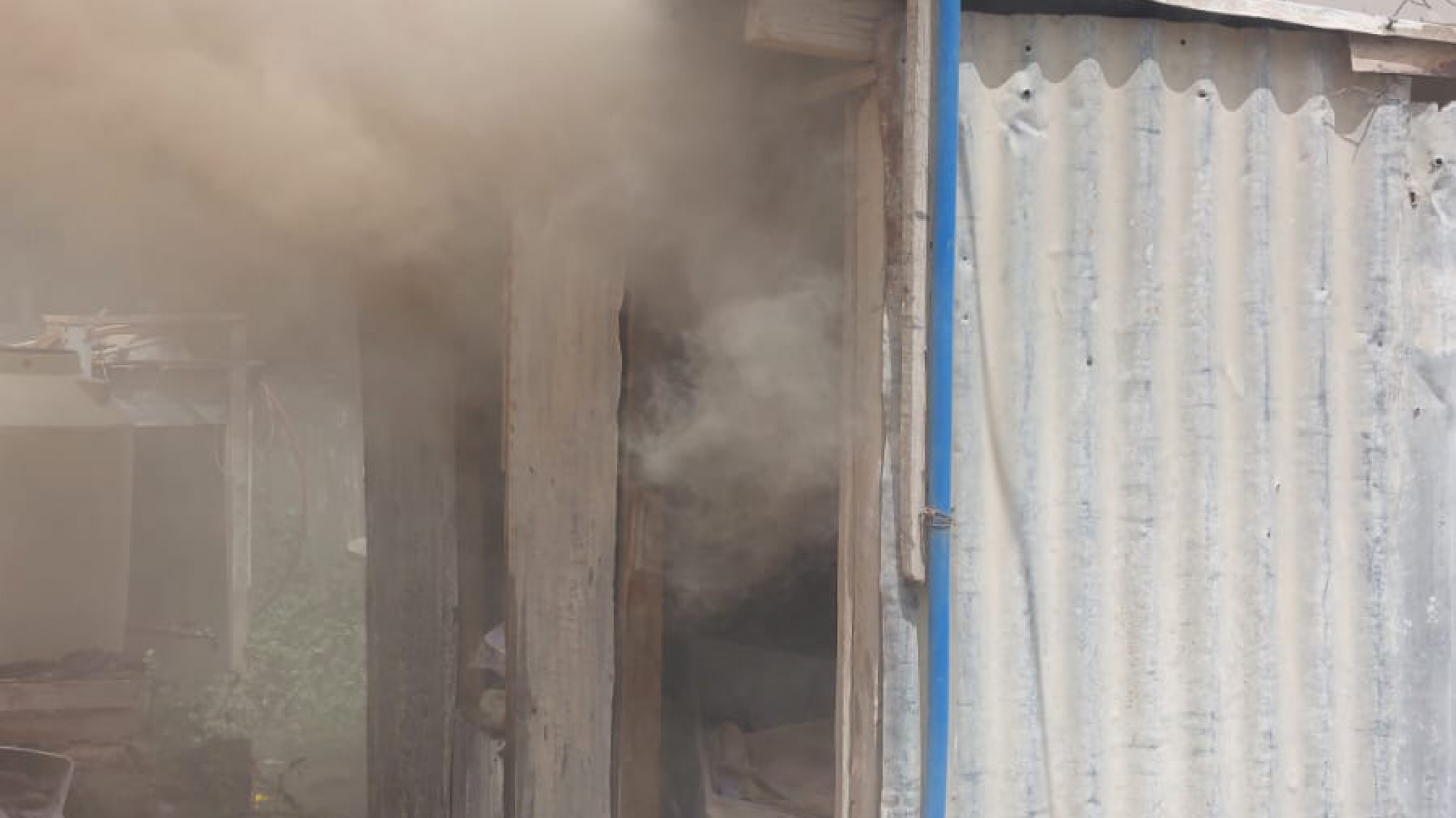El cordero del almuerzo de Navidad terminó en incendio en el barrio Moure