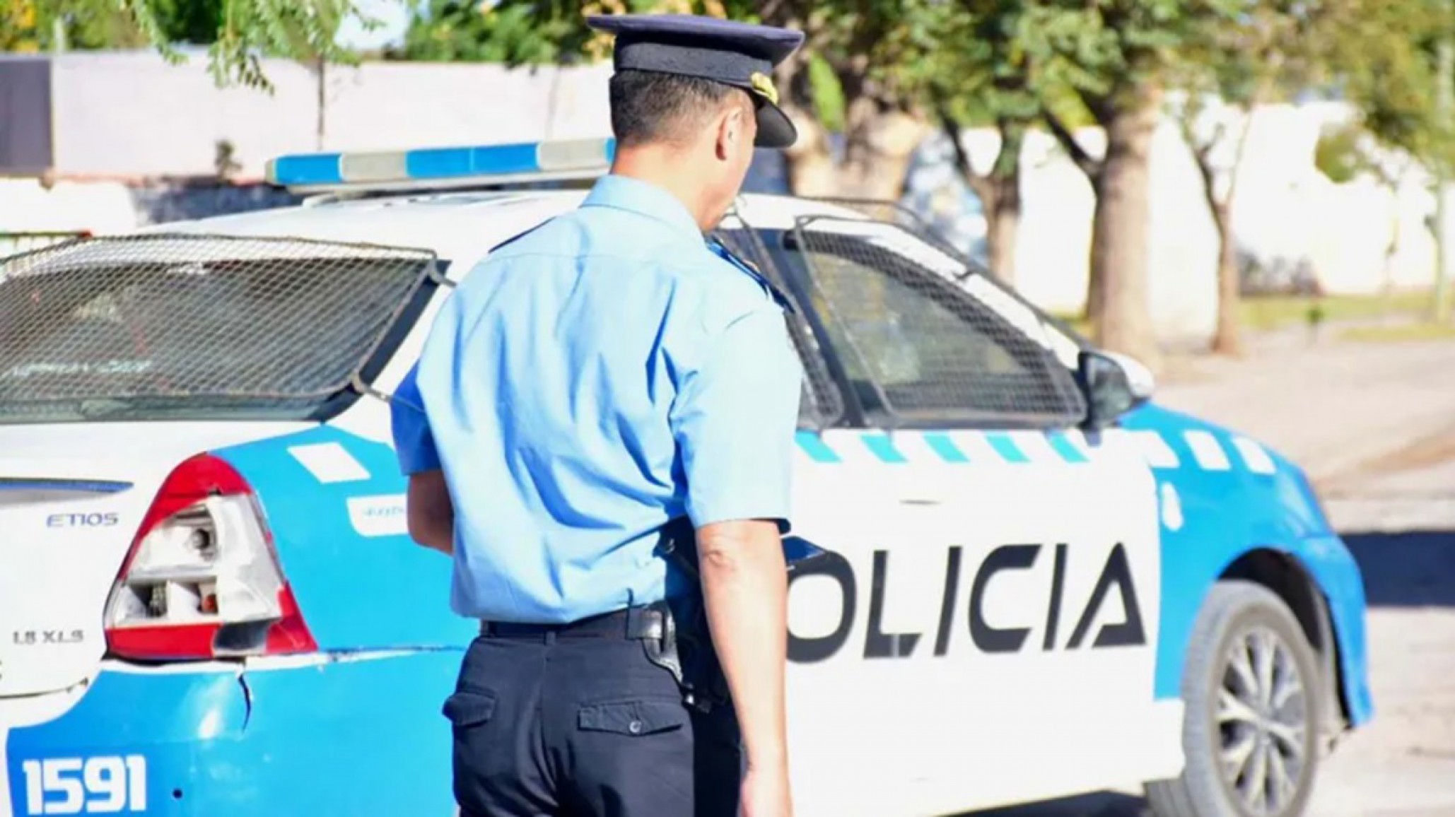 Horror: encontraron muerta a una mujer dentro de una camioneta en Neuquén