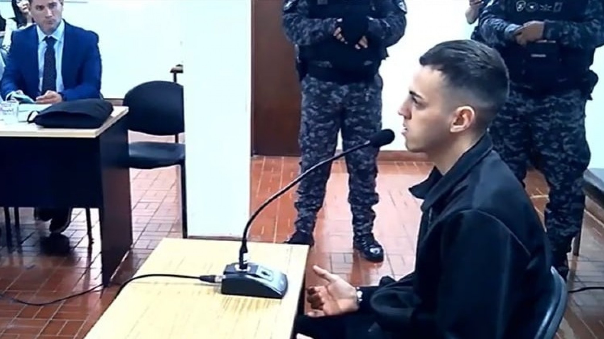 Mató a su madre y su padre intentó inculparse para salvarlo: fue condenado a prisión perpetua