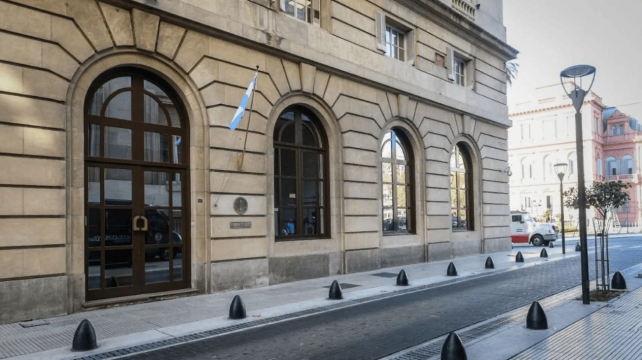 El Gobierno reformula la SIDE: podrá detener personas y solicitar datos a otros organismos