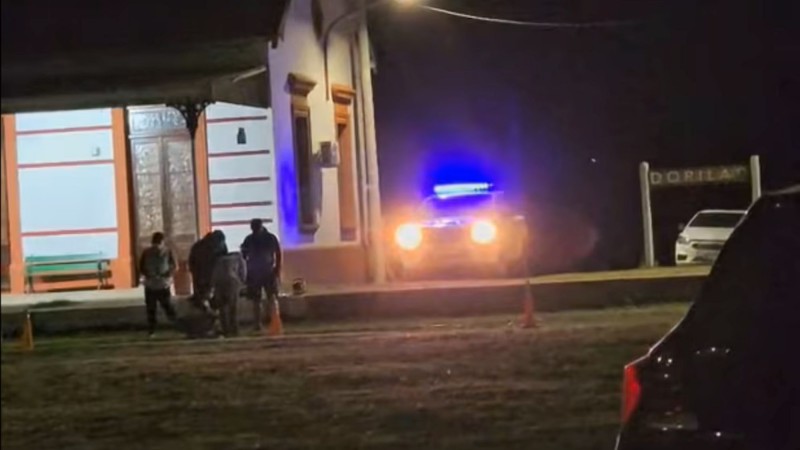 Tragedia en La Pampa: un adolescente de 16 años murió al intentar pasar entre vagones de un tren en movimiento