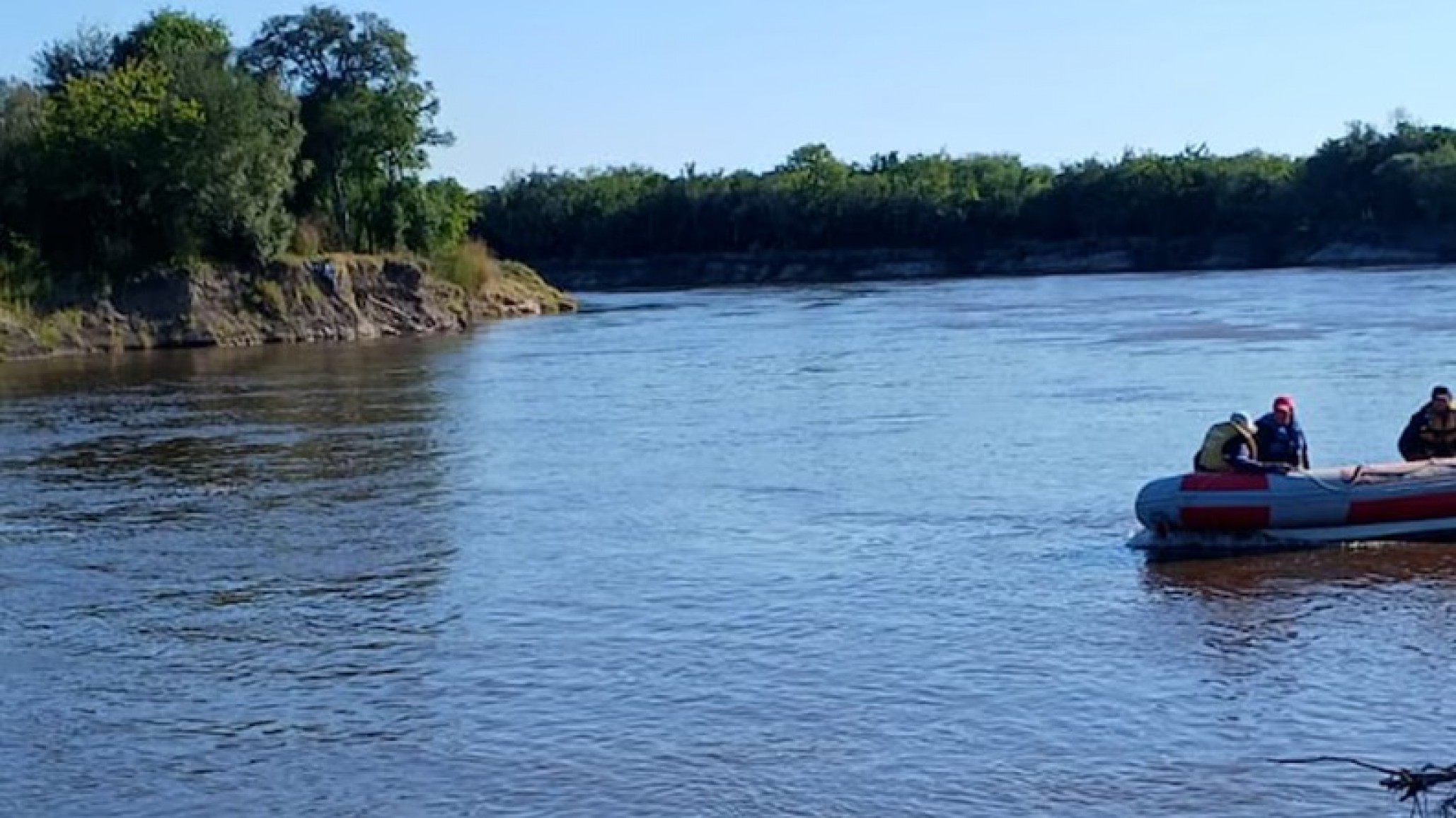 Tragedia en Entre Ríos: dos hombres murieron ahogados tras rescatar a un bebé de la corriente