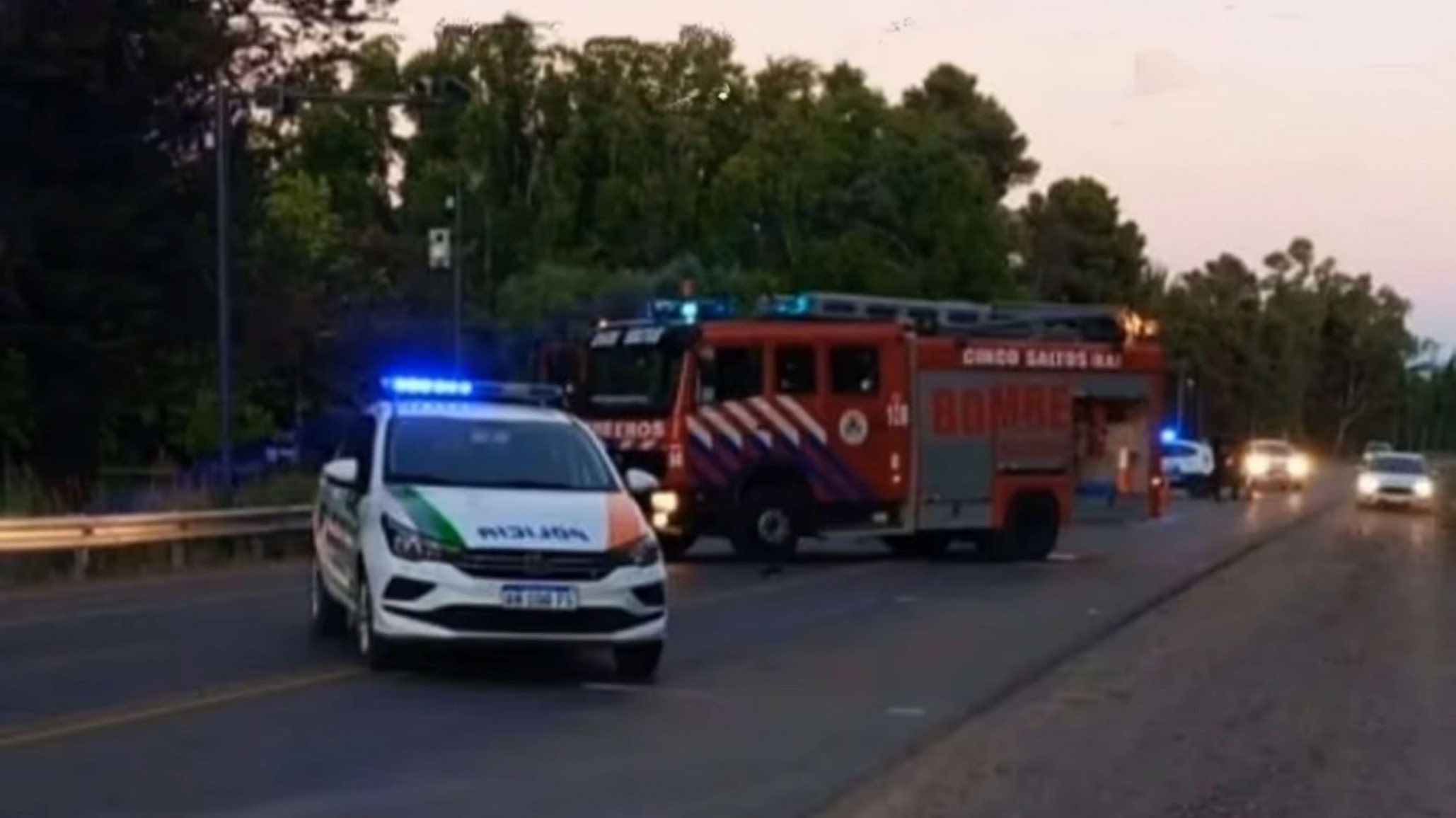 Tragedia en Ruta 151 en Cinco Saltos: choque frontal deja dos muertos